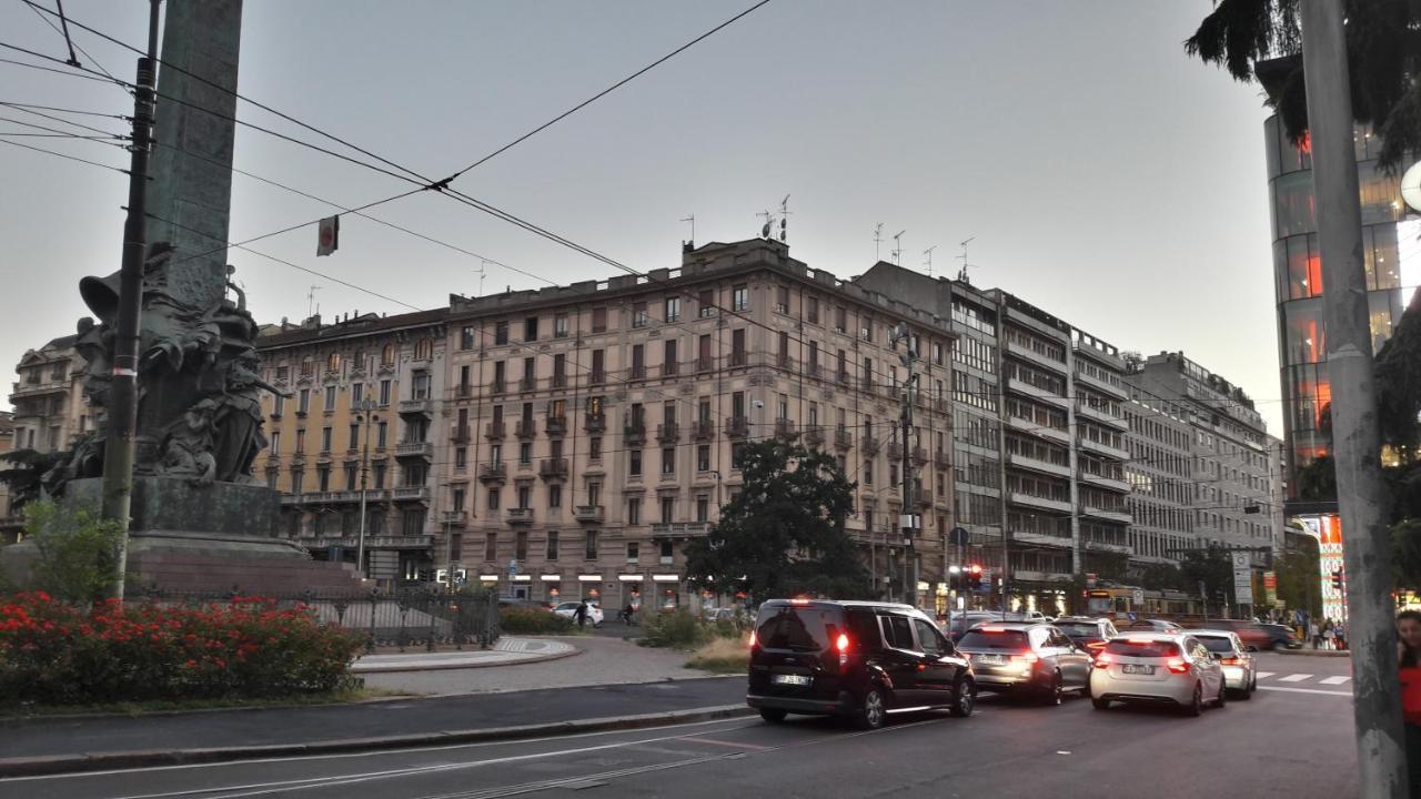 Monocase Milano Exteriör bild